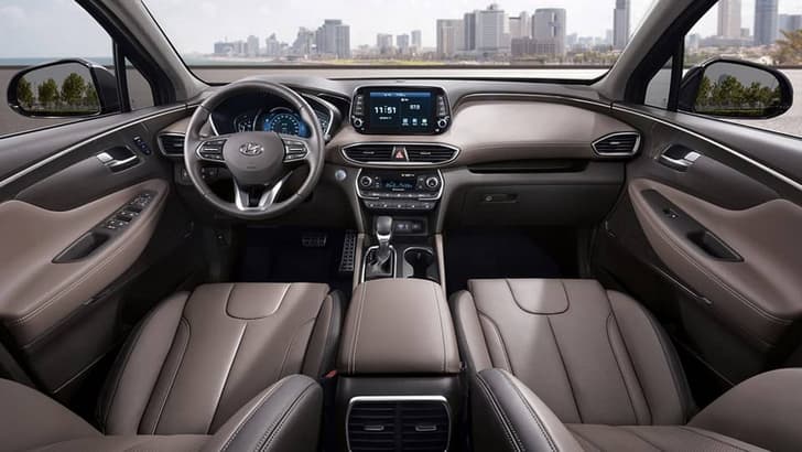 2018 Hyundai Santa Fe image gallery